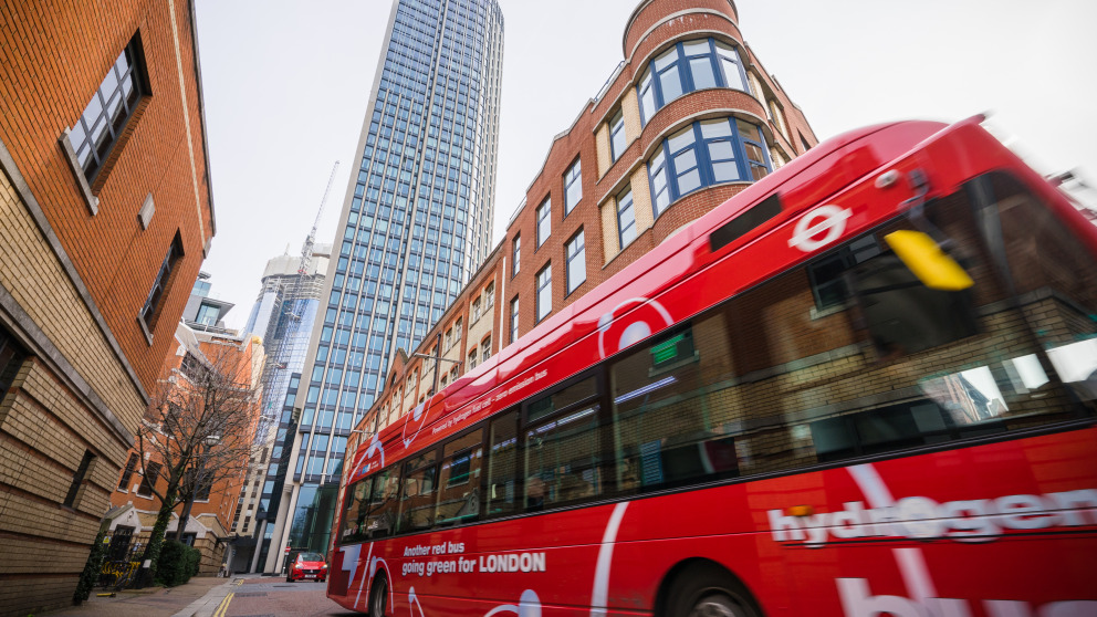 Hydrogen bus